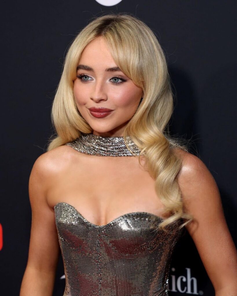 Sabrina Carpenter Age, Biography, Height, Career & Net Worth 2026
